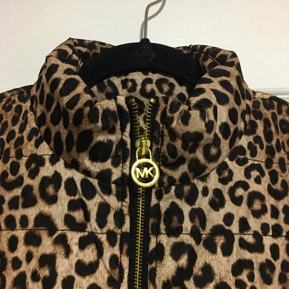 Michael Kors Leopard Print Puffer Vest - Picture 2 of 8